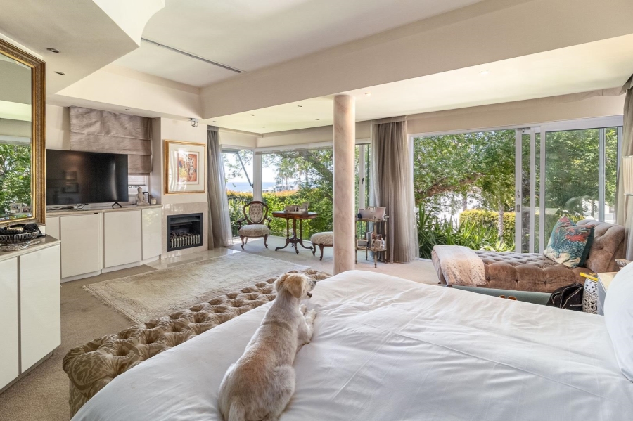 To Let 4 Bedroom Property for Rent in Fresnaye Western Cape